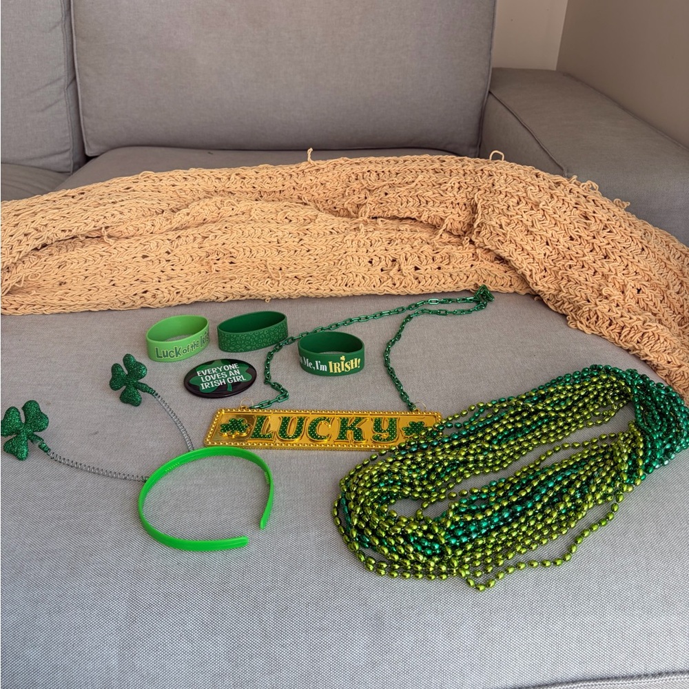 Green and Gold St. Patrick's Day Accessories